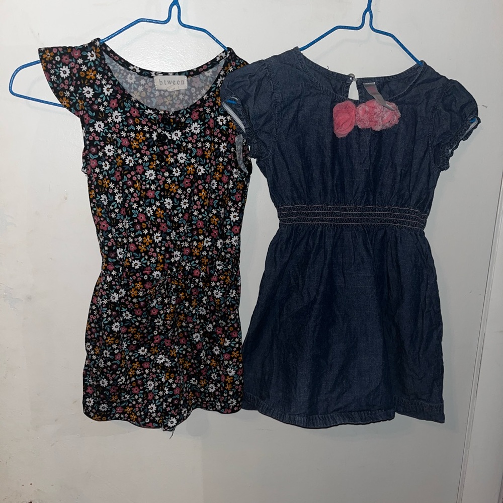 GIRLS 4T BUNDLE OF DRESSES - Picture 4 of 5